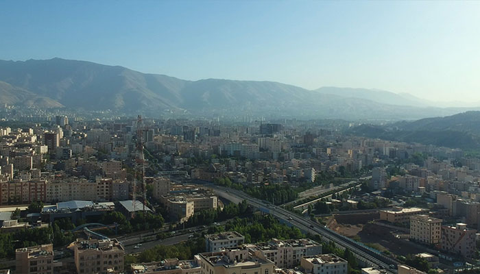 فوتیج هوایی بر فراز شهر زیبای تهران