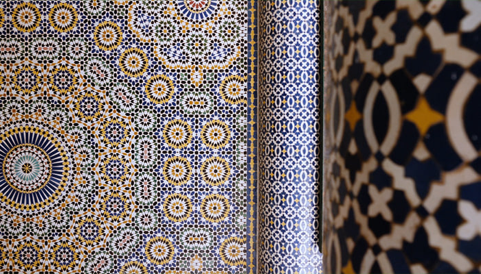 فوتیج موزاییک زلیج مراکشی در طرح هندسی سنتی اسلامی
