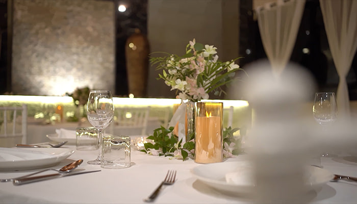 فوتیج چیدمان میز شام در جشن عروسی