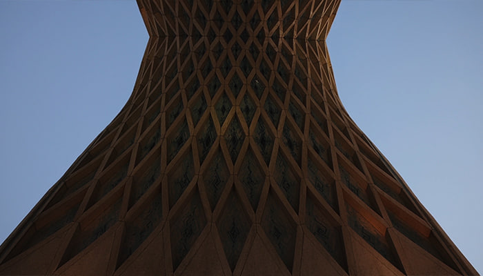 فوتیج برج میدان آزادی از نمای زیبای زیر برج