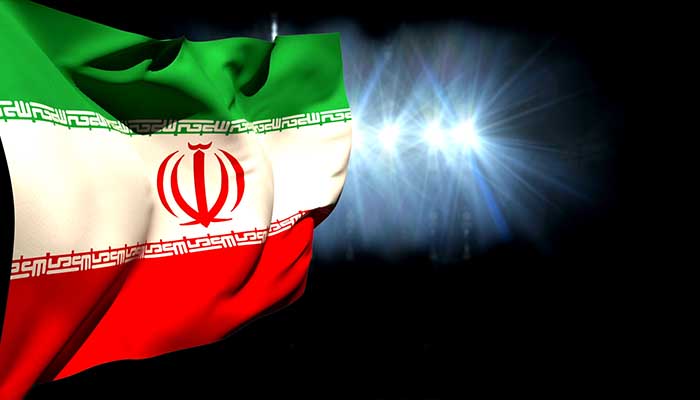 فوتیج اهتزاز پرچم ملی ایران بزرگ