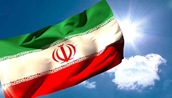 فوتیج وزش پرچم ملی ایران در نسیم