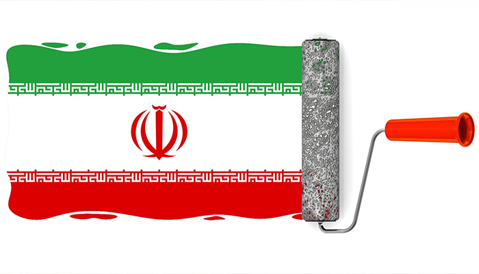 موشن گرافیک یک غلتک رنگ پرچم ایران را روی سطح سفید رنگ می کند