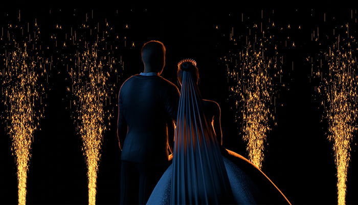 فوتیج انیمیشن تازه عروس و داماد به آتش بازی های طلایی در پس زمینه سیاه